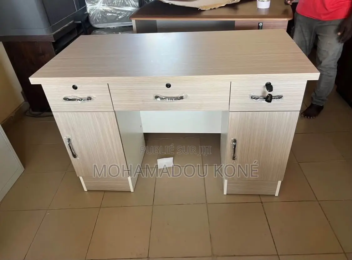 Table De Bureau