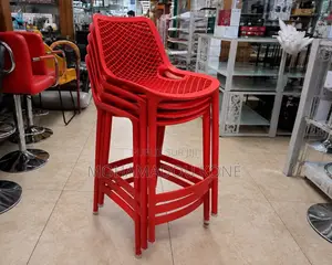 Chaise Disponible
