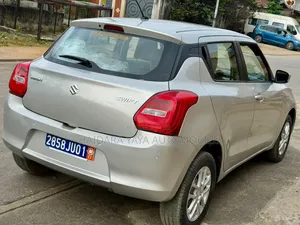 Suzuki Swift 2020 Gris