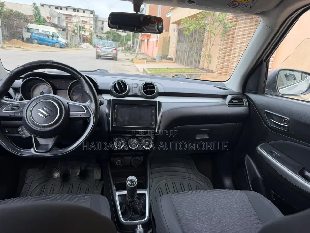 Suzuki Swift 2020 Gris