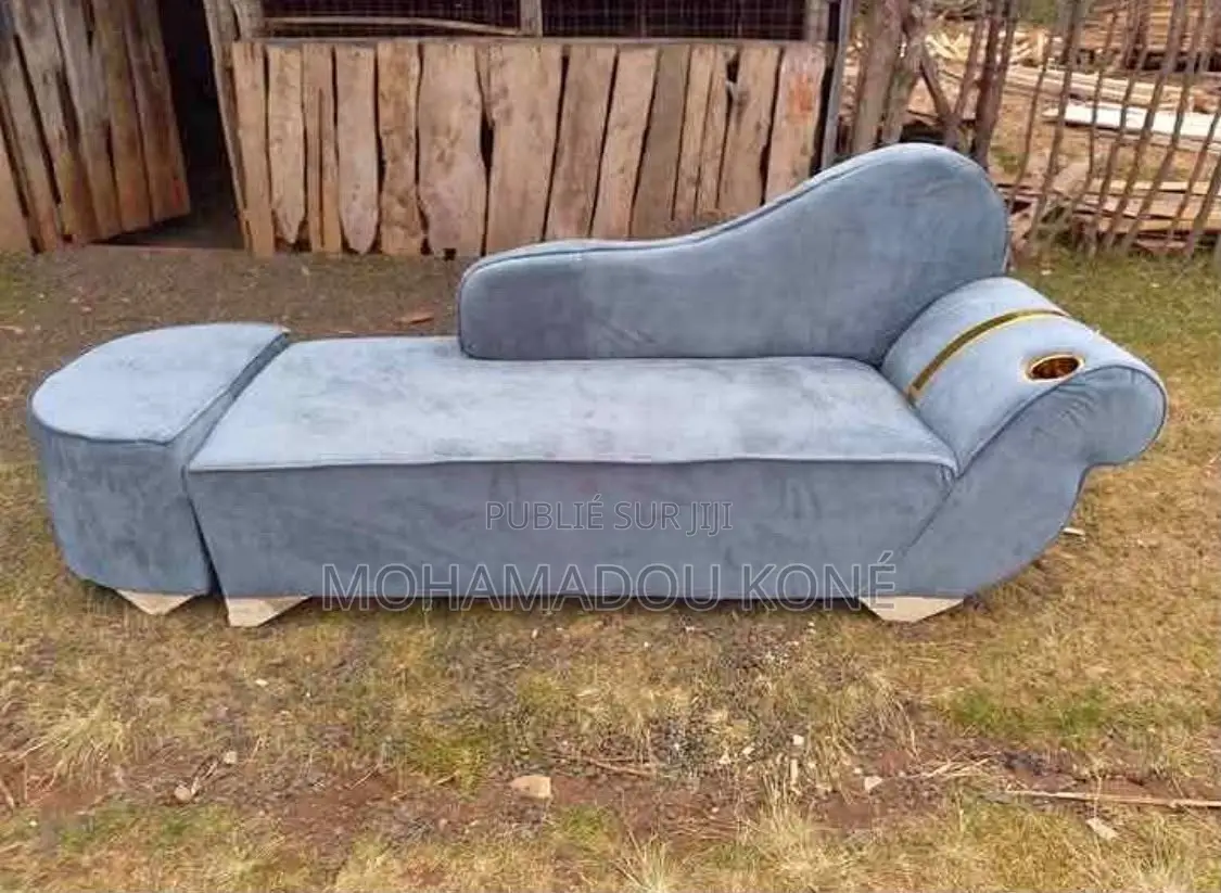 Fauteuil Disponible