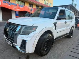 Mitsubishi Pajero 2017 Blanc