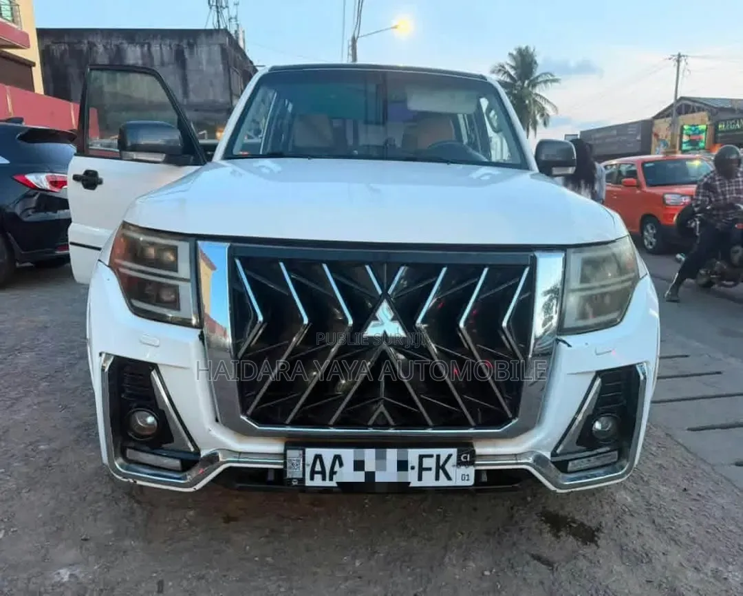 Mitsubishi Pajero 2017 Blanc