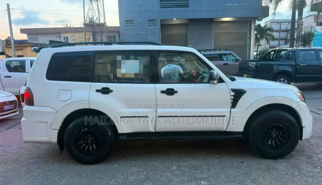 Mitsubishi Pajero 2017 Blanc