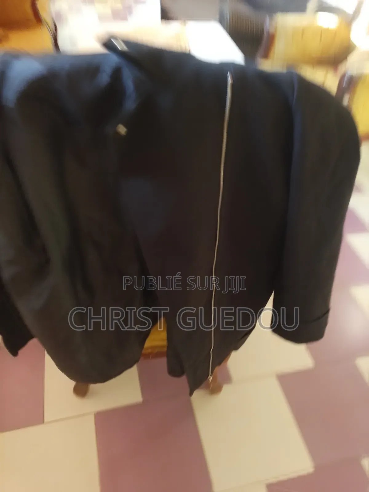 Article : Veste Courte Asymétrique (Style Motard/Urbain) Marque : .