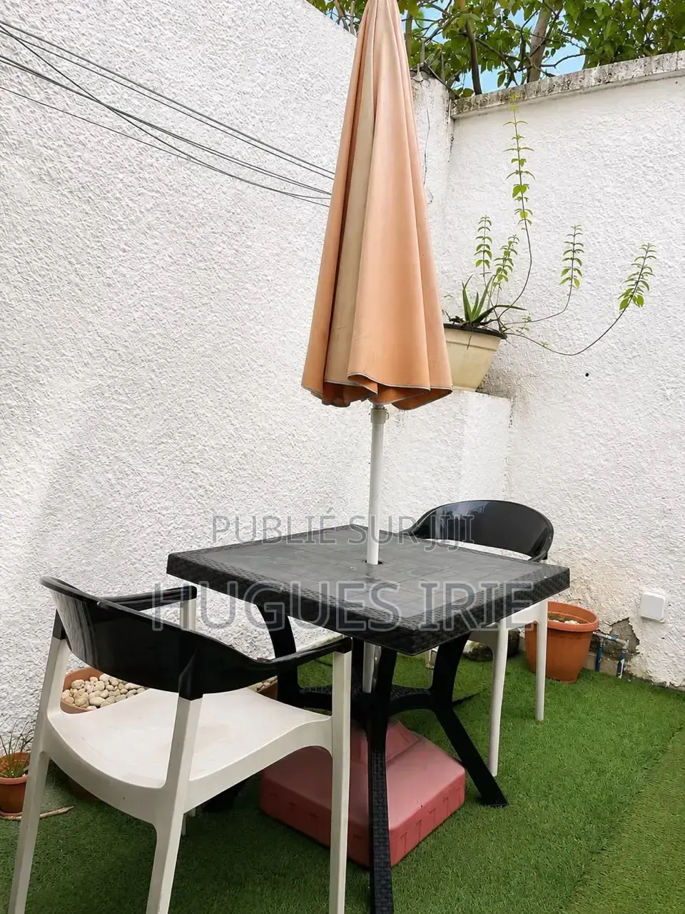 Meublé 1chbre Chambre et salon dans Cocody à Louer