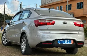Kia Rio 2014 Blanc