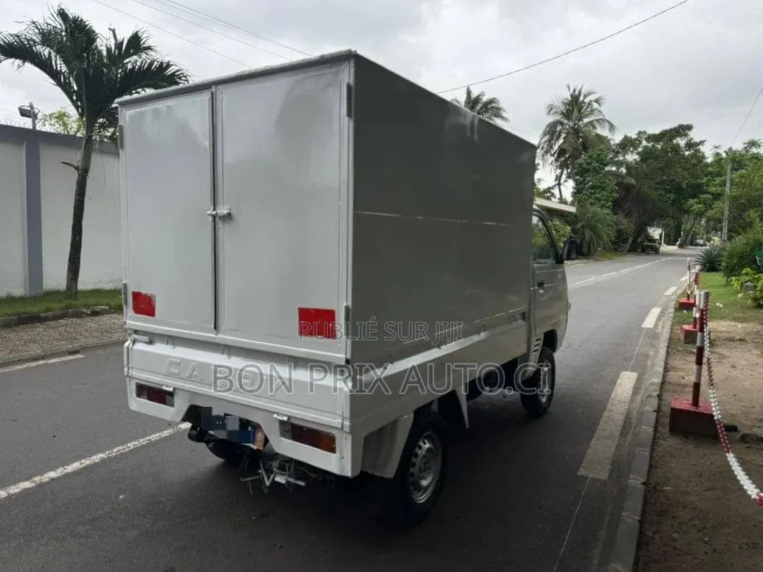 Suzuki Super Carry 2021 Blanc