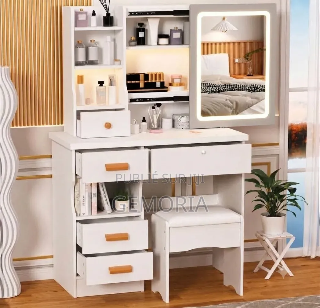 Coiffeuse Avec Miroir Simple. Livraison Gratuite