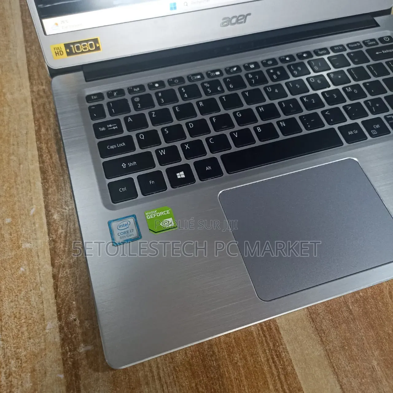 Nouveau Ordinateur portable Acer Swift 8GB Intel Core i7 SSD 256GB