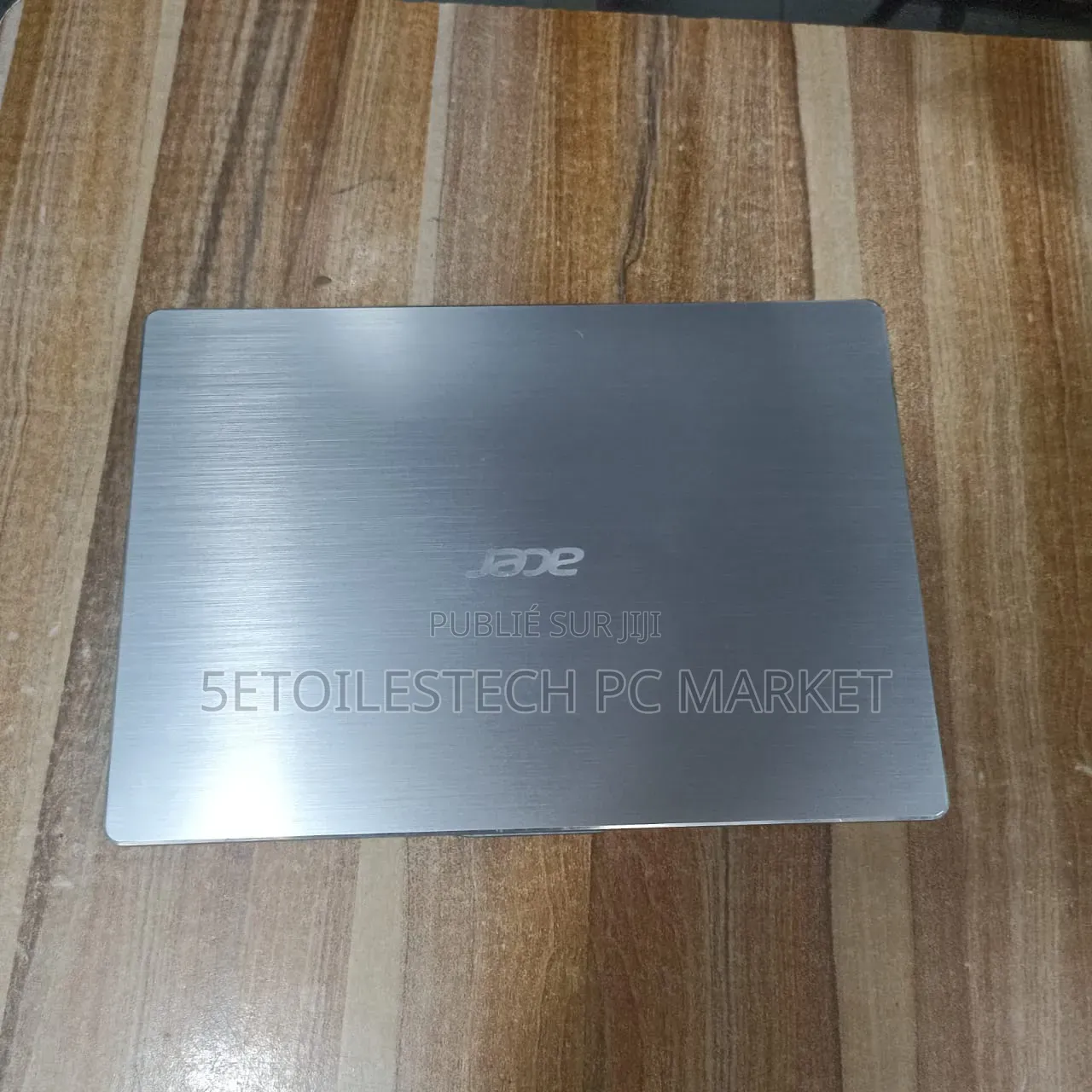 Nouveau Ordinateur portable Acer Swift 8GB Intel Core i7 SSD 256GB