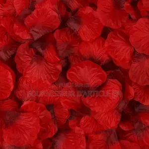 Pétales De Roses Artificielles Pour Mariages.