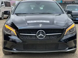 Mercedes-Benz CLA-Class CLA 250 4MATIC Sedan 2018 Noir