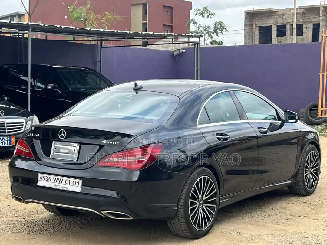 Mercedes-Benz CLA-Class CLA 250 4MATIC Sedan 2018 Noir