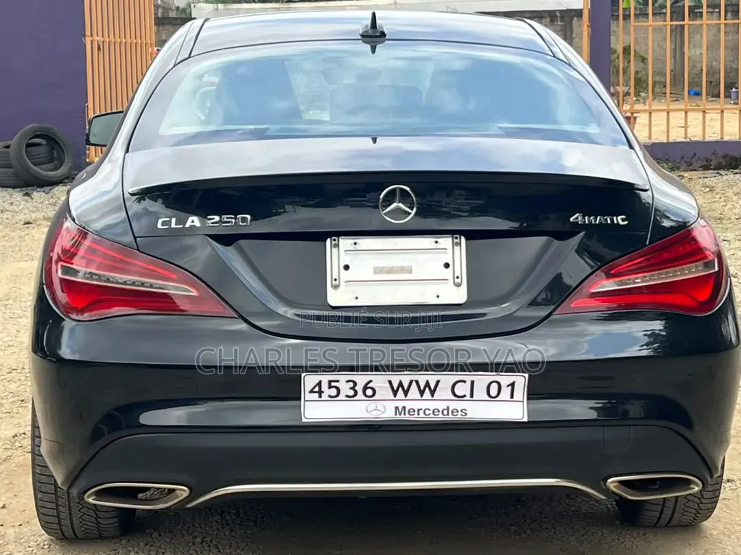 Mercedes-Benz CLA-Class CLA 250 4MATIC Sedan 2018 Noir